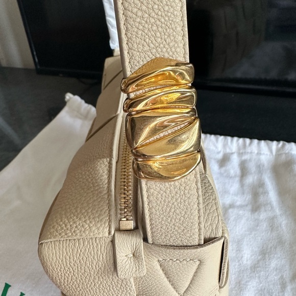 BOTTEGA VENETA - Brick Cassette Unused! - Picture 5 of 15